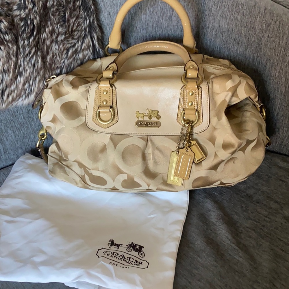 Coach Satchel - Champagne